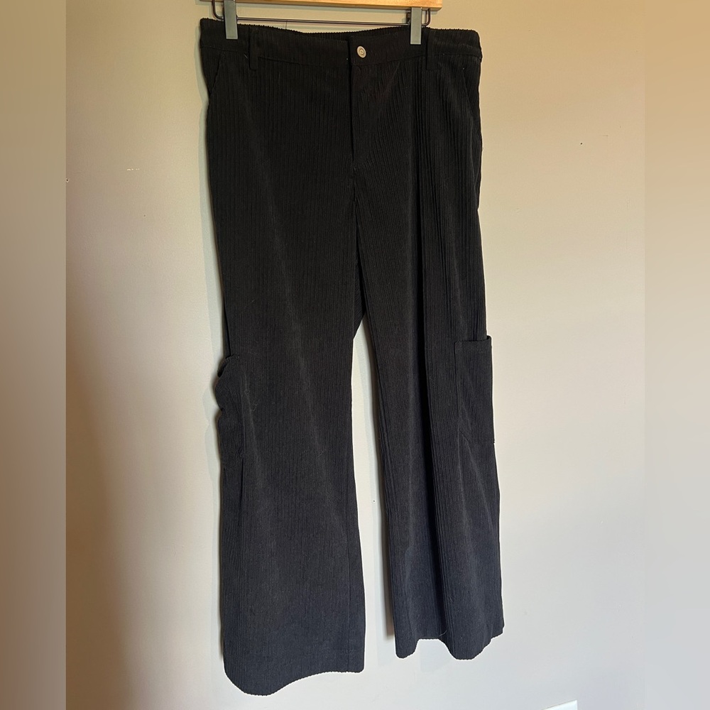 Wild Fable Baggy Cargo Style Pants With Side Pockets Size Medium